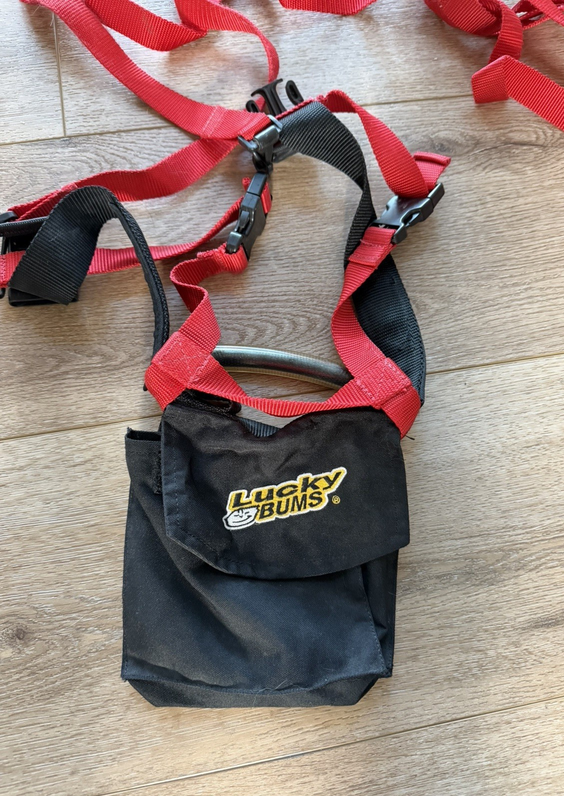 Lucky Bums Adjustable Straps Buckle Closure Red Black Winter Sport Harness