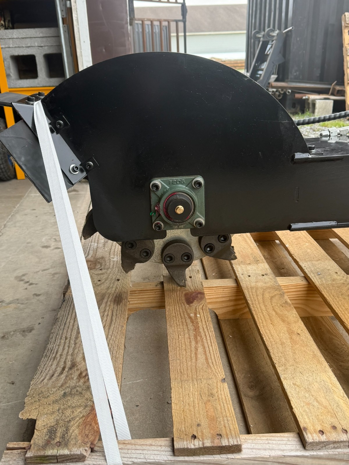 NEW-Skid Steer Hydraulic Stump Grinder Attachment – Quick Attach (NOT Mini)