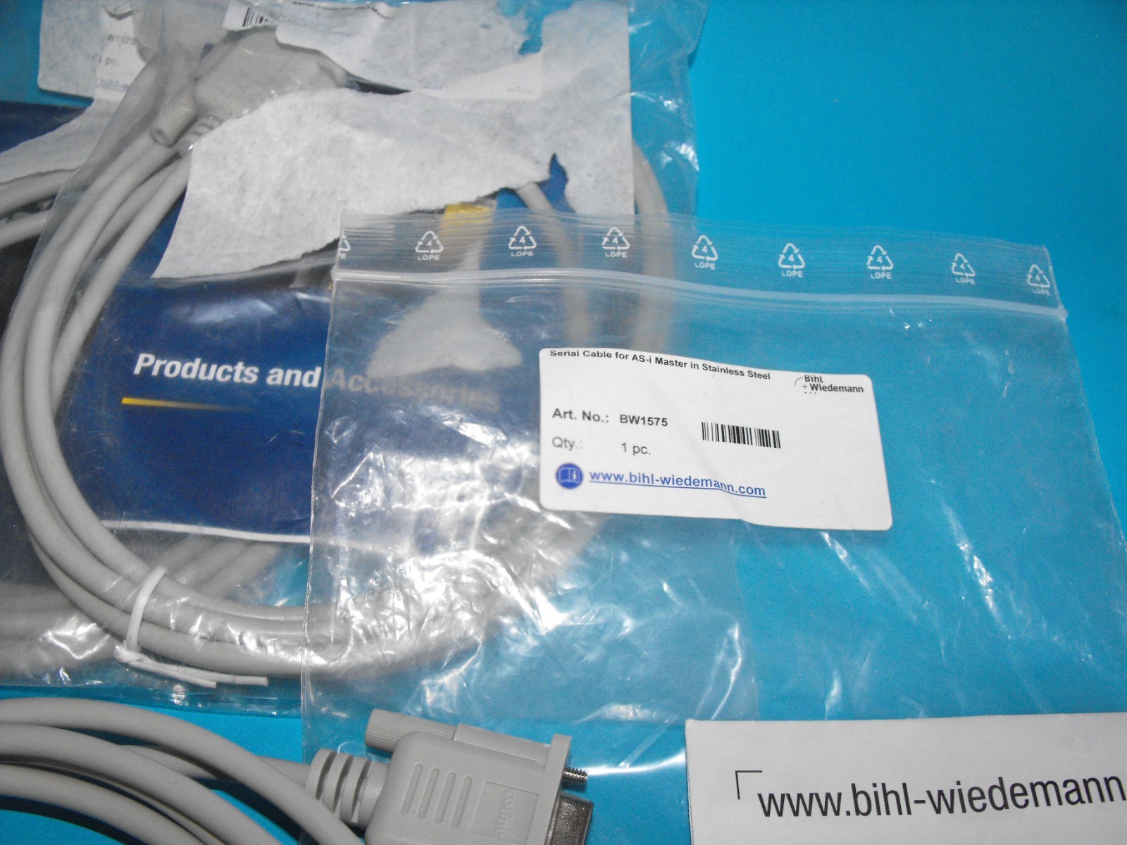 Bihl-Wiedemann BW1575.SERIAL CABLE,D-SUB DATA CABLE 9-PIN,MINI-DIN PLUG 6PIN.NEW