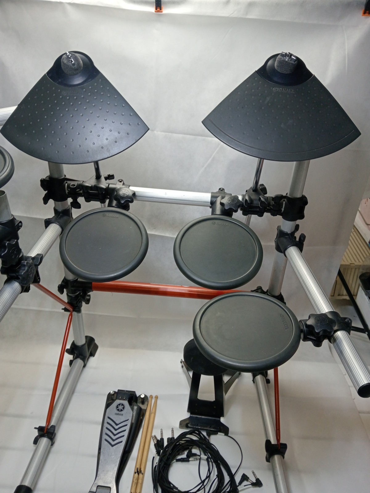 YAMAHA DTXPRESS III ELECTRONIC DRUM KIT w/ RACK