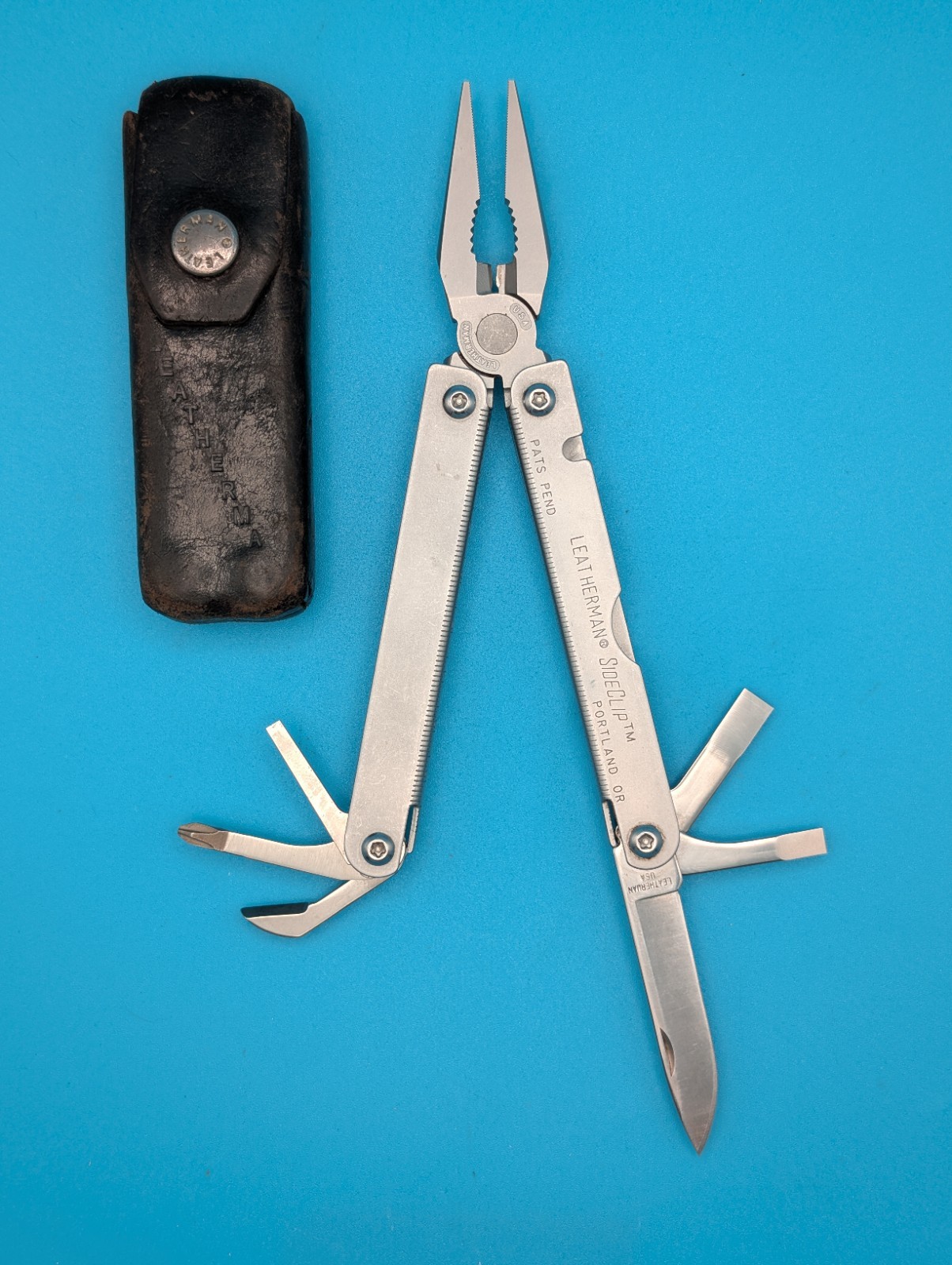 Leatherman SideClip Multi-Tool! With Sheath! 02/98 DATE STAMP! RARE!