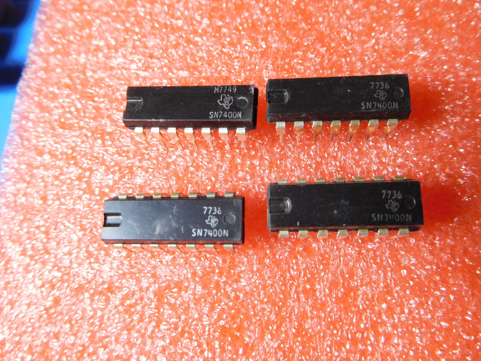 Lot of 4: SN7400N 7400 DIP IC 1977 - NOS. USA Seller, fast ship! TESTED OK