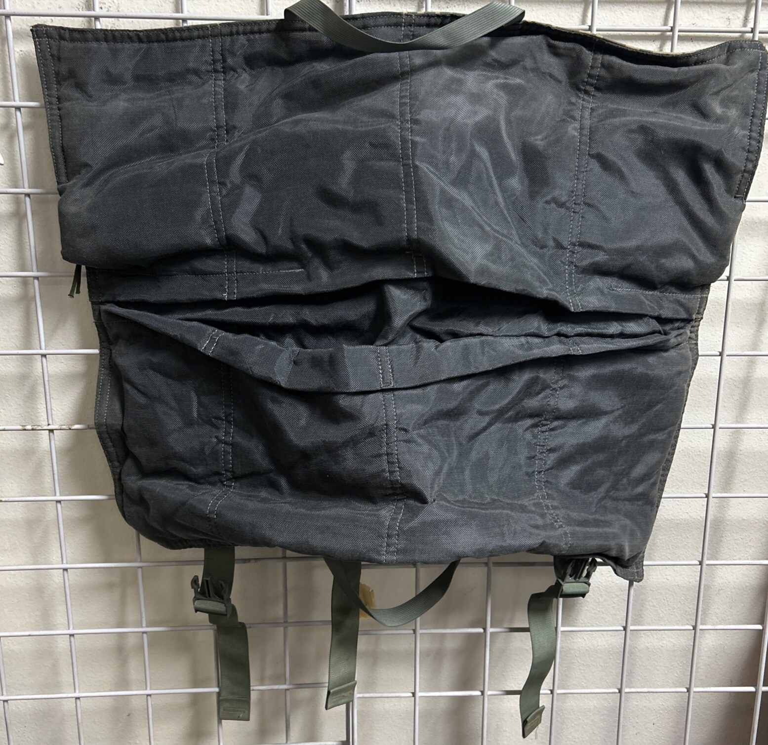 US ARMY ACU CARRYING CASE BARREL BAG