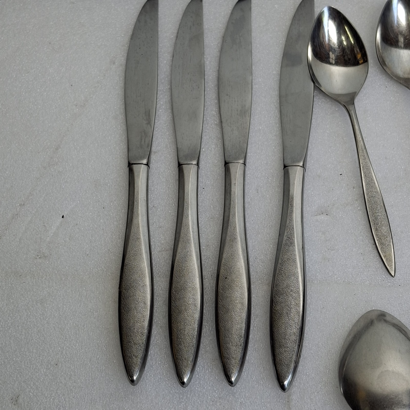 Tradition Stainless USA flatware 18 pieces