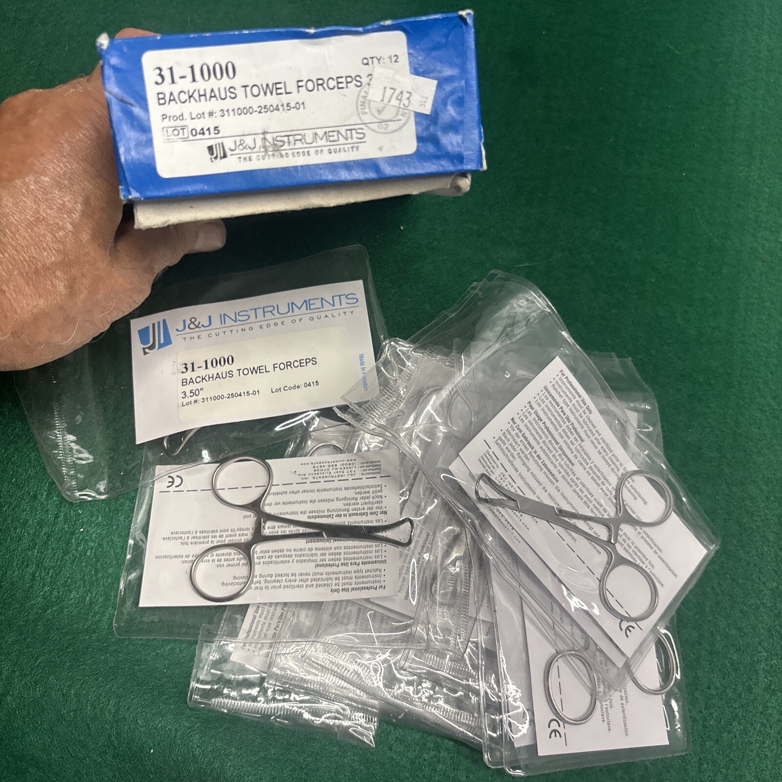 LOT OF 12 O.R GRADE BACKHAUS TOWEL CLAMP SPAY PACK FORCEP 3.5" J&J Instruments