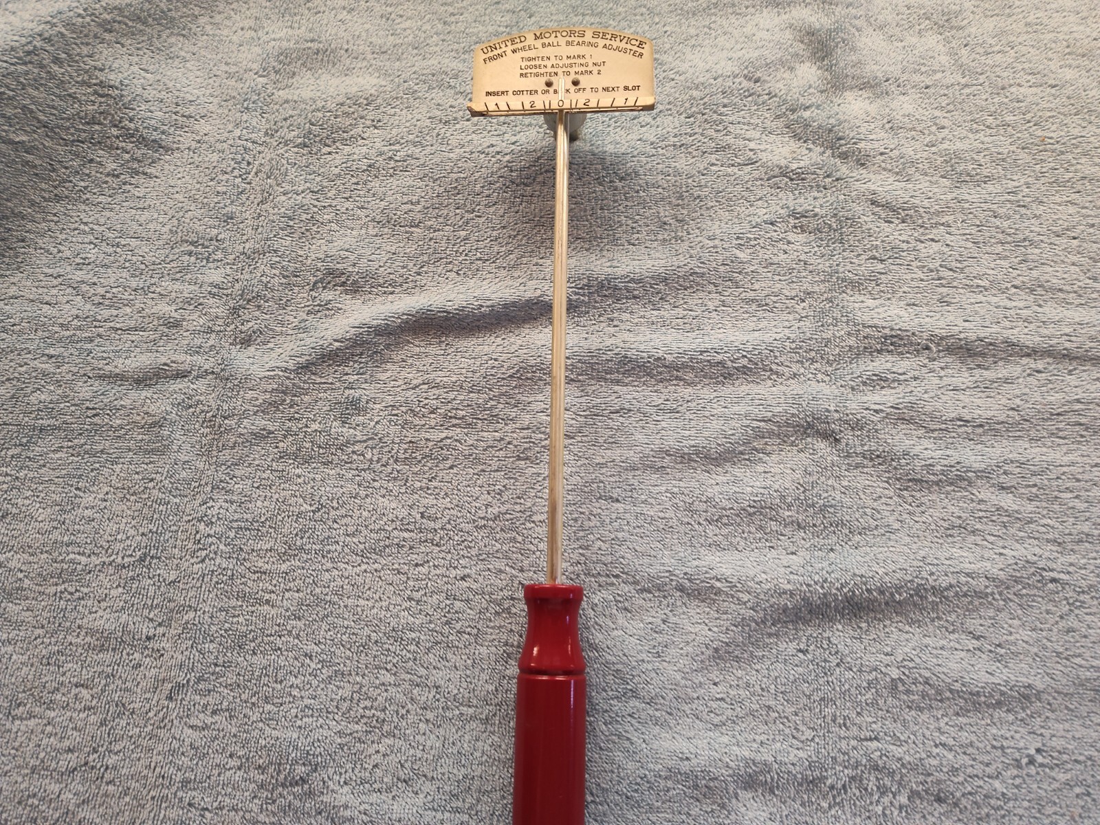 United Mtrs. Serv. Front Wheel Ball Bearing Adjuster Tool NEW Red Handle in Orig