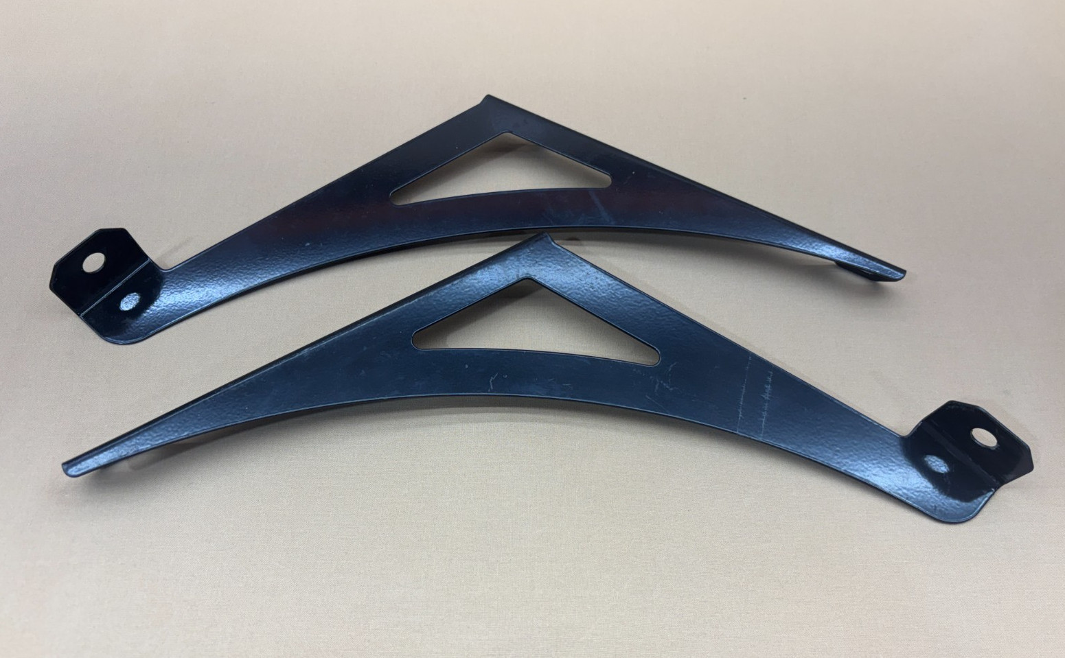 Volvo 21070678 AND 21070679 Bracket Lower Fairing LH RH Set