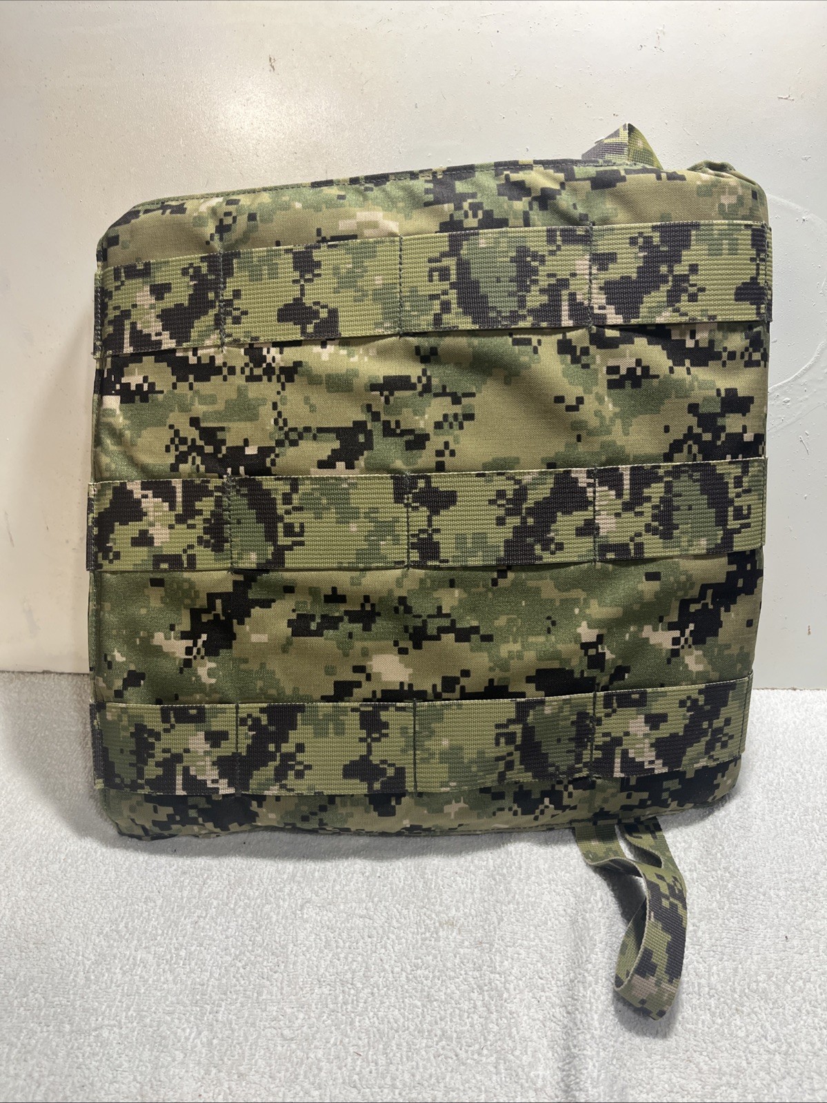 NEW Eagle Industries SOFLCS MOLLE Panel Insert for Rollerbag - AOR2