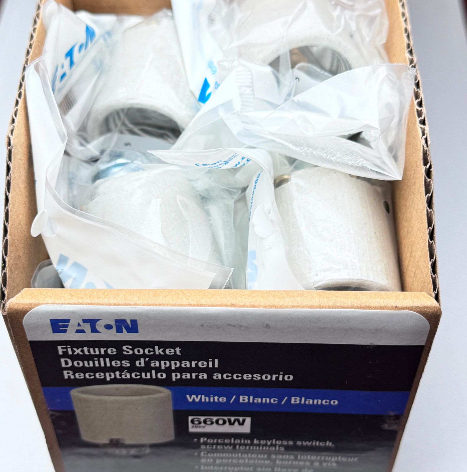 30 Pack - Eaton Medium Base E26 E27 Porcelain Light Socket Lamp Holders 1/8" IPS