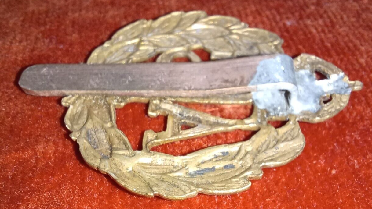 Auxiliary Territorial Service WW2 Cap Badge, Genuine, Repaired slider