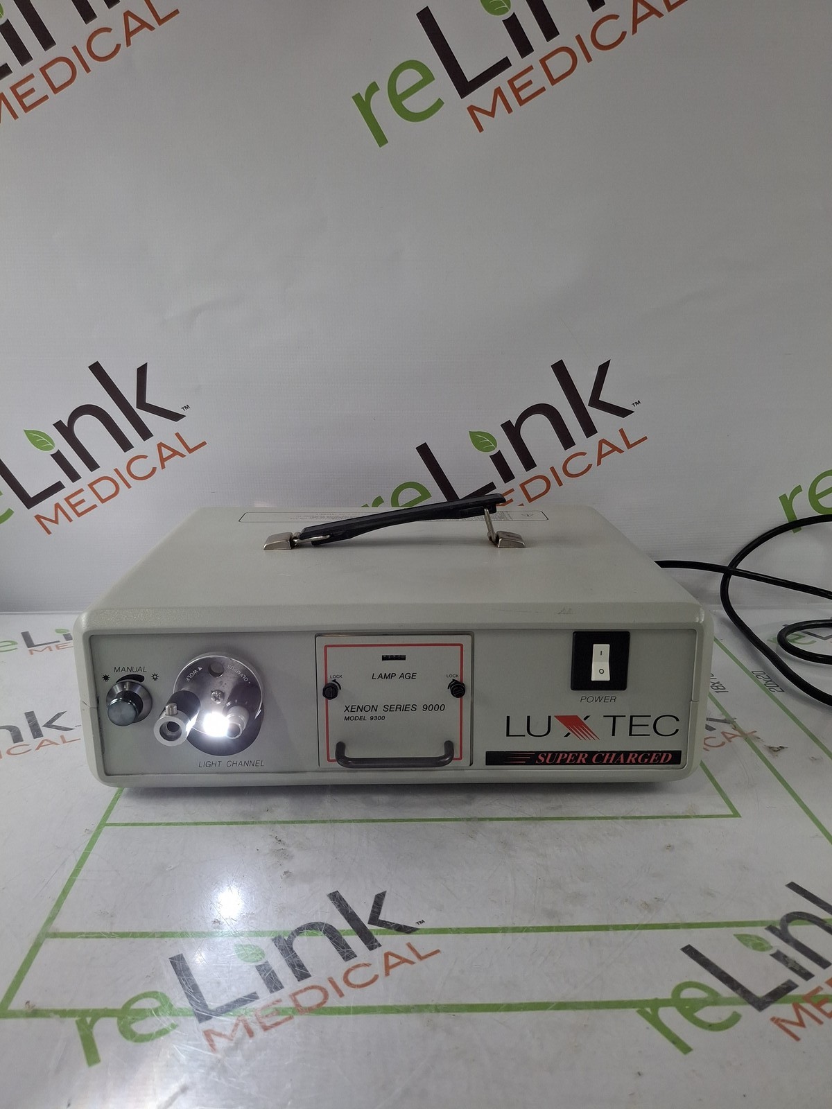 Luxtec 9300 Xenon Series 9000 Light Source