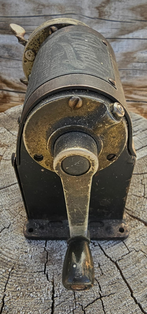 Vintage Dandy Automatic Pencil Sharpener Co. Table Pencil Sharpener Patent 1919