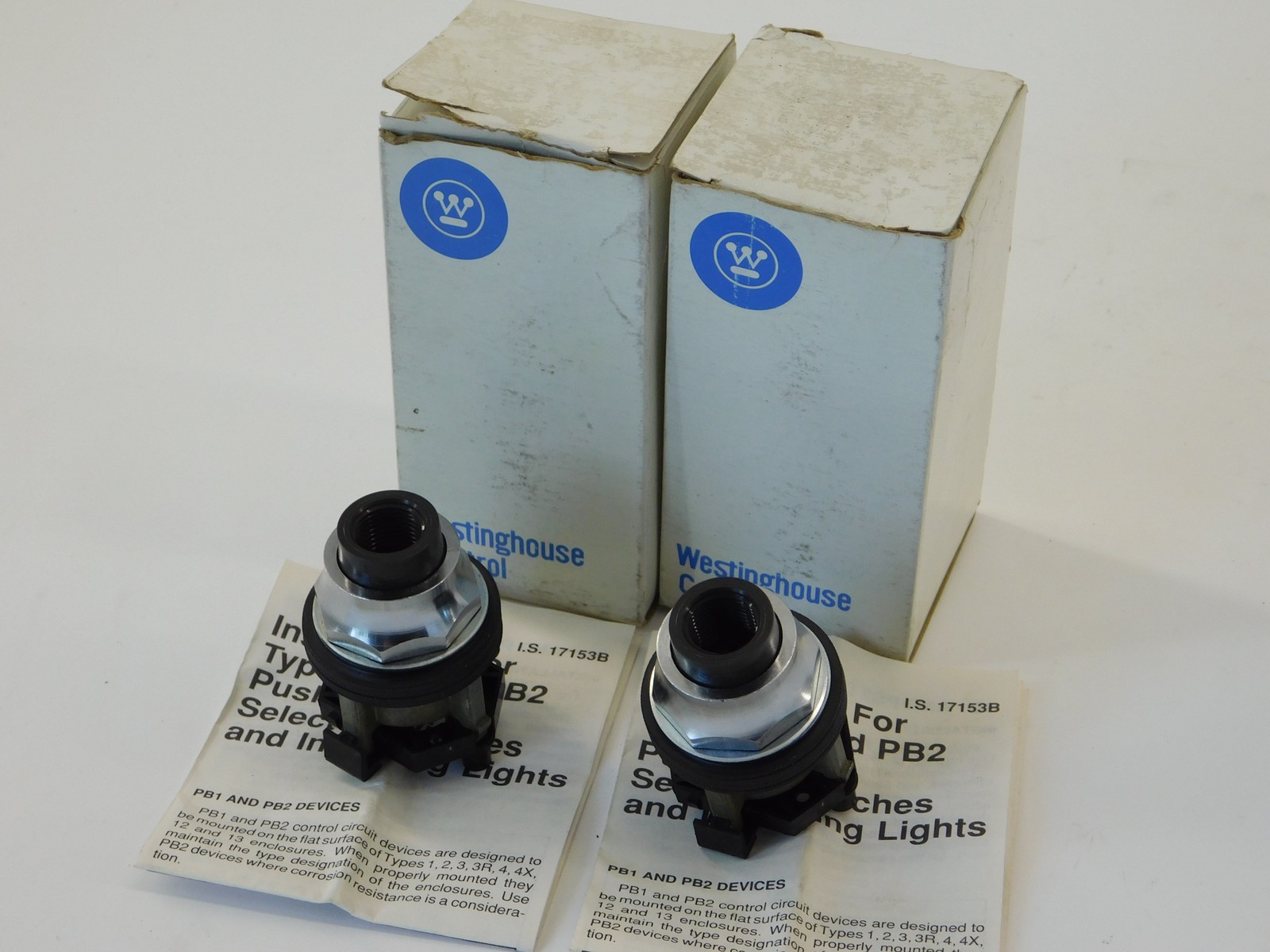 *Lot of 2* Westinghouse Control 1273C46H01 Pushbutton - NEW Surplus!