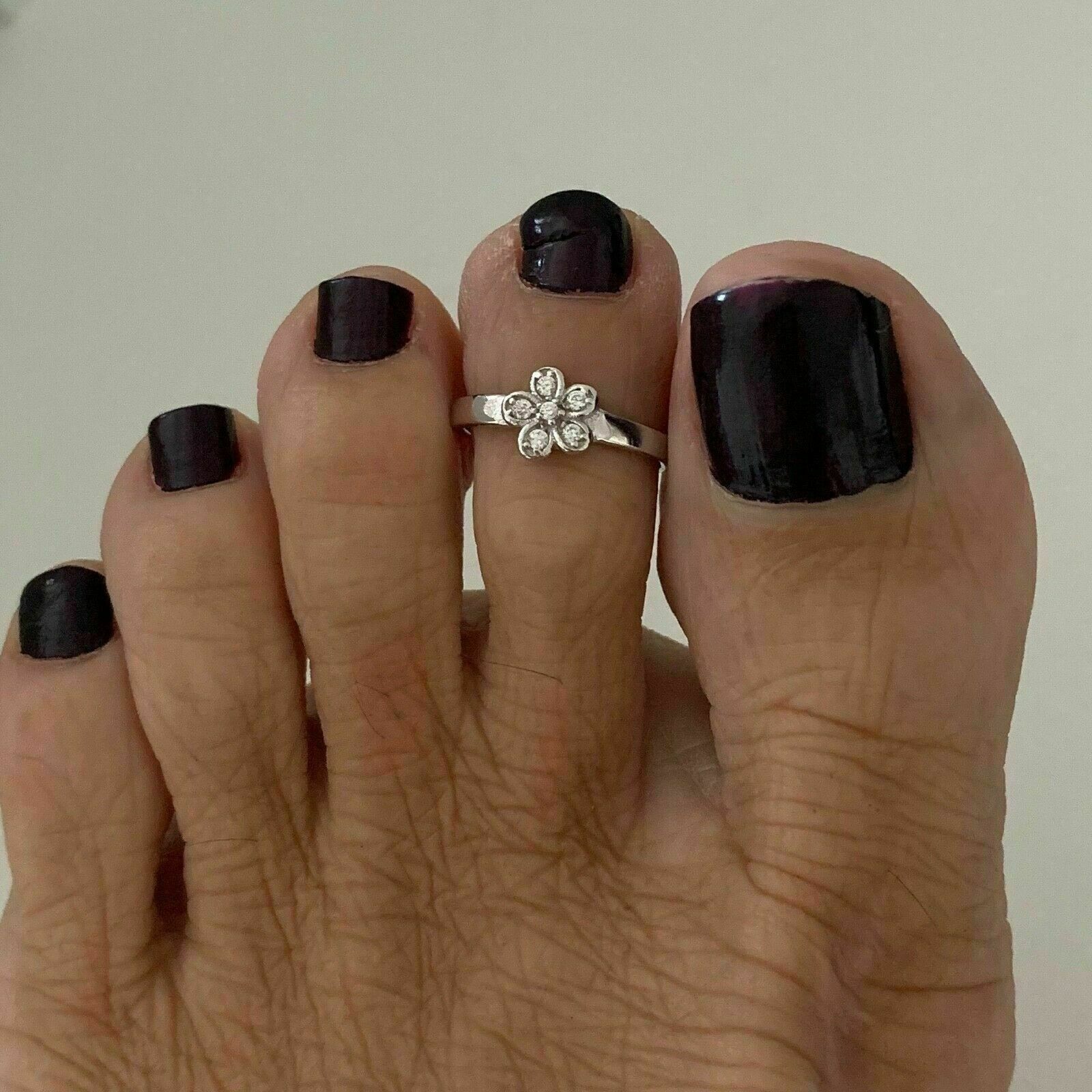 0.15 Ct Round Simulated Diamond Flower Adjustable Toe Ring 14k White Gold Plated