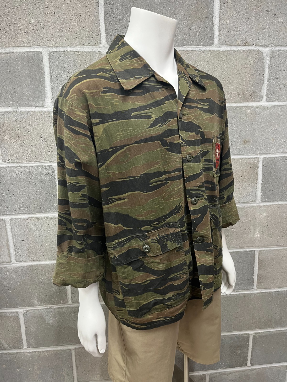 Vietnam War Tiger Stripe Jacket with USMC Rung Sat Special Zone Advisor Patch