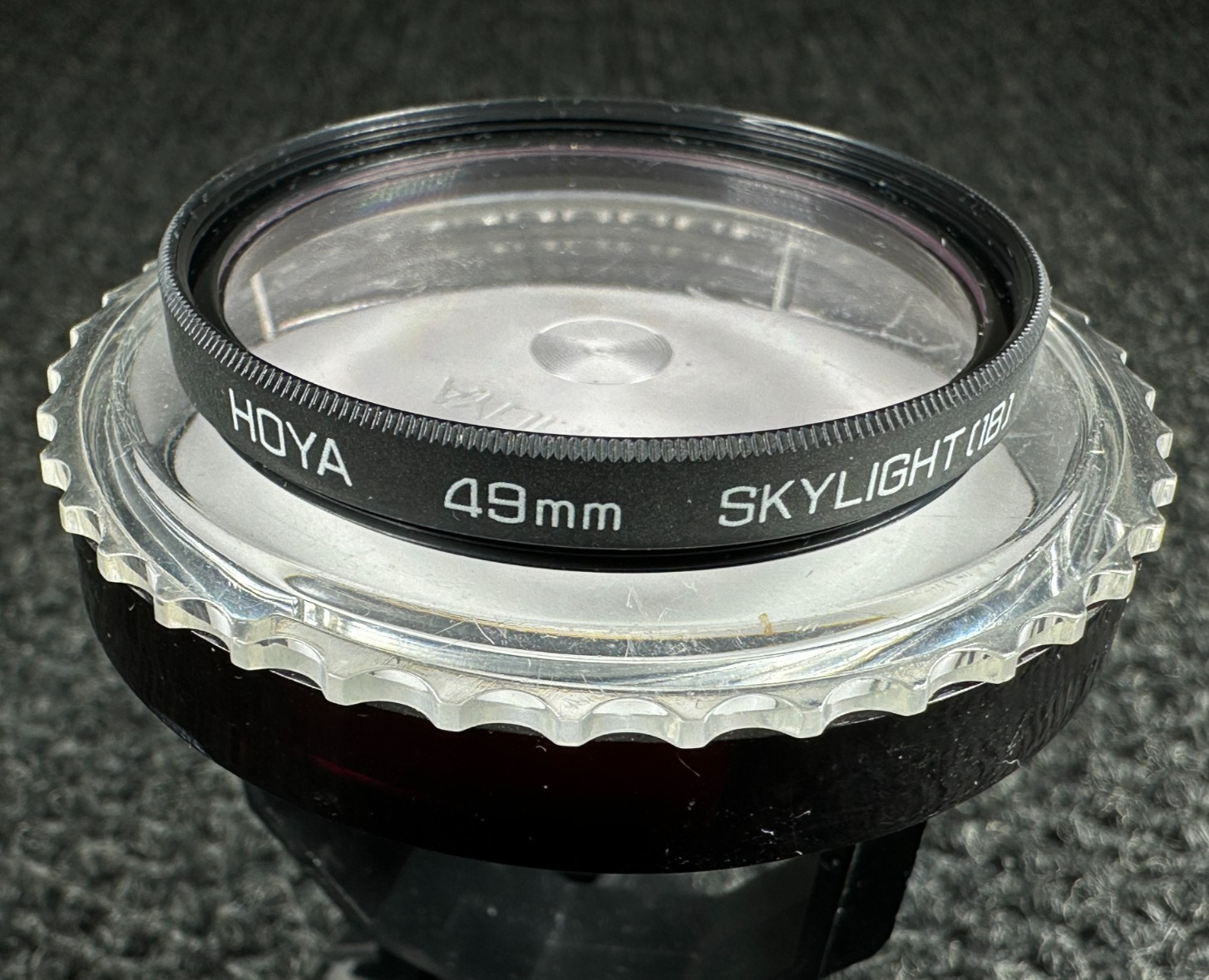 ☆ HOYA 49mm Skylight 1B Screw-On Filter ☆ With Case ☆367