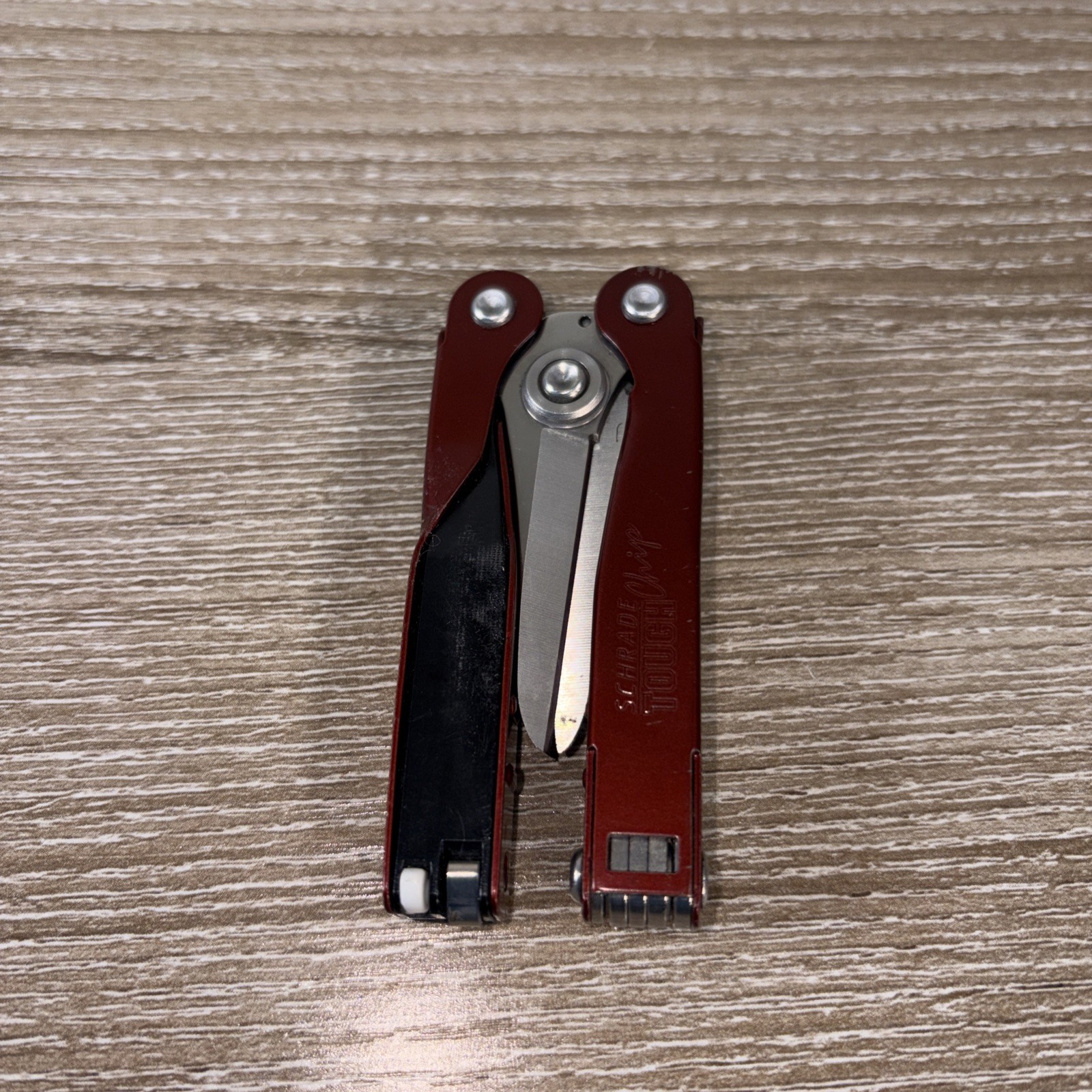 Schrade Tough Chip ST2 Compact Multi-Tool With Nylon Sheath USA