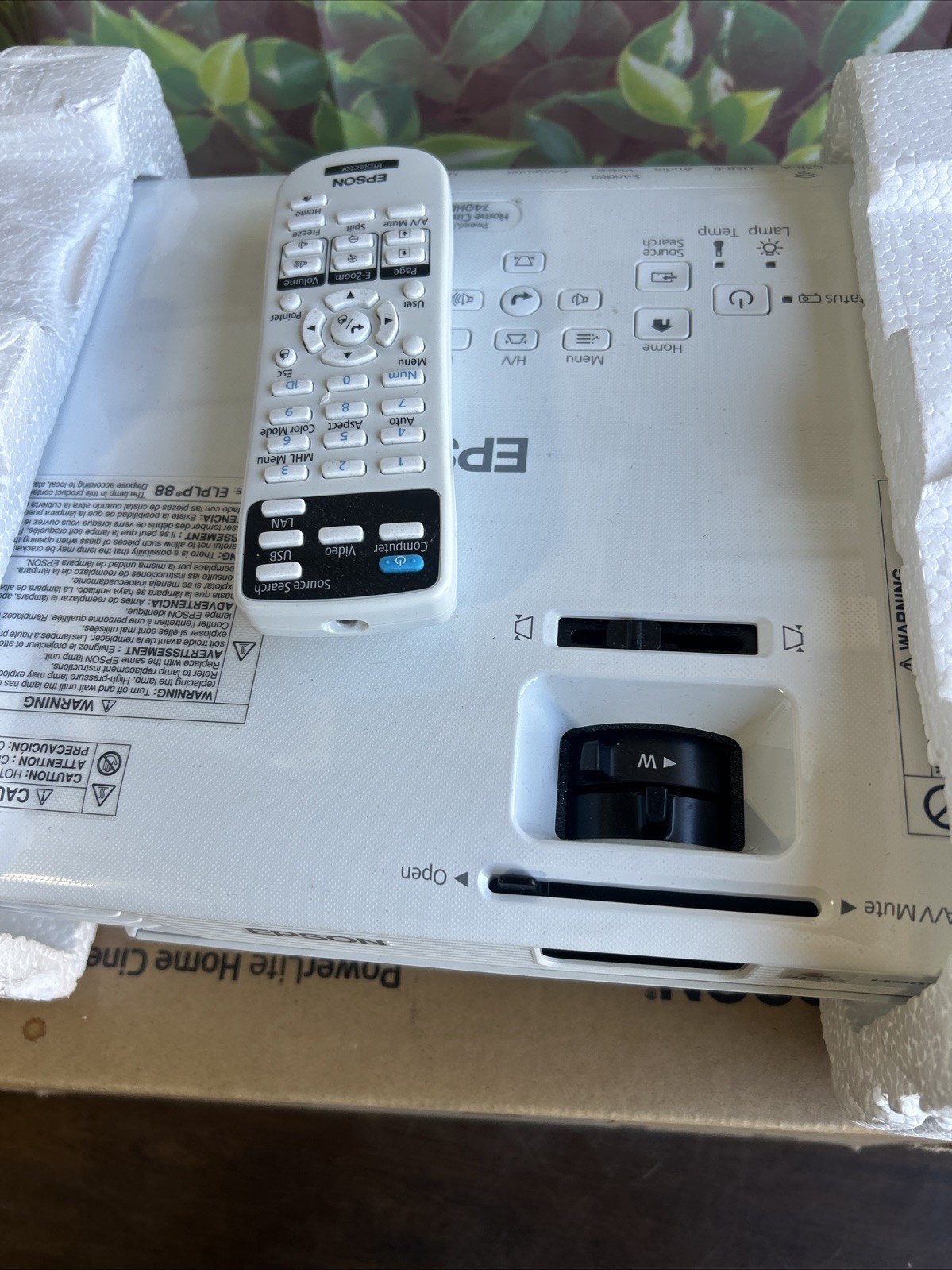 Epson PowerLite Home Cinema 740HD LCD Projector - Lamp Timer