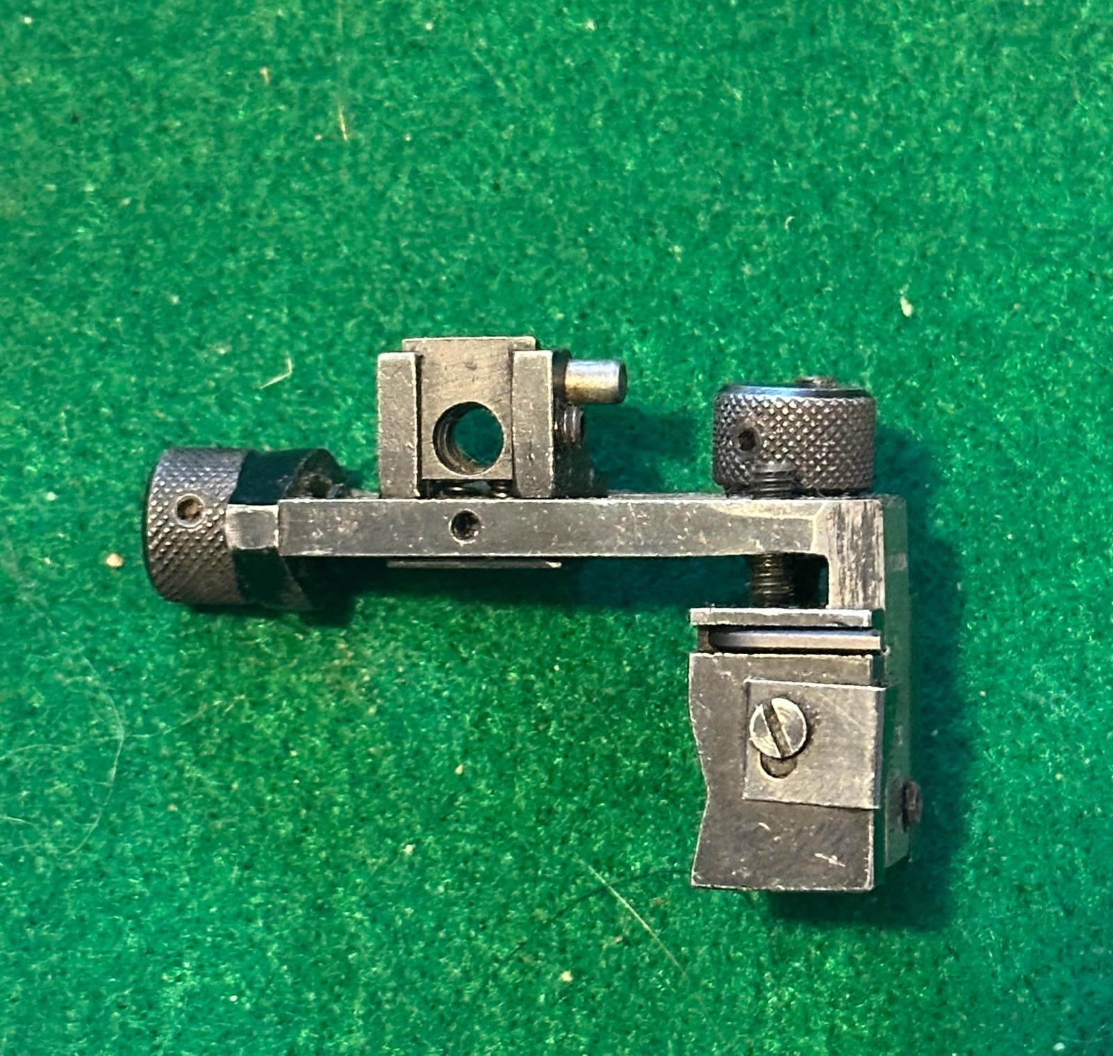 Armstrong dual range receiver sight