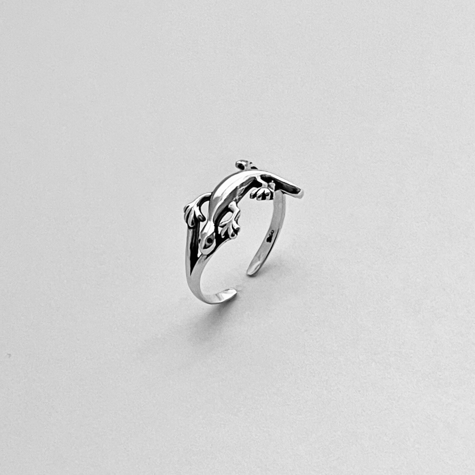 Sterling Silver Lizard Toe Ring, Silver Ring, Midi Ring, Gecko Ring, Animal Ring