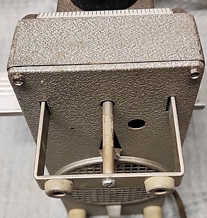 Bell & Howell Headliner Model 707 slide Projector Light Works Great Condition
