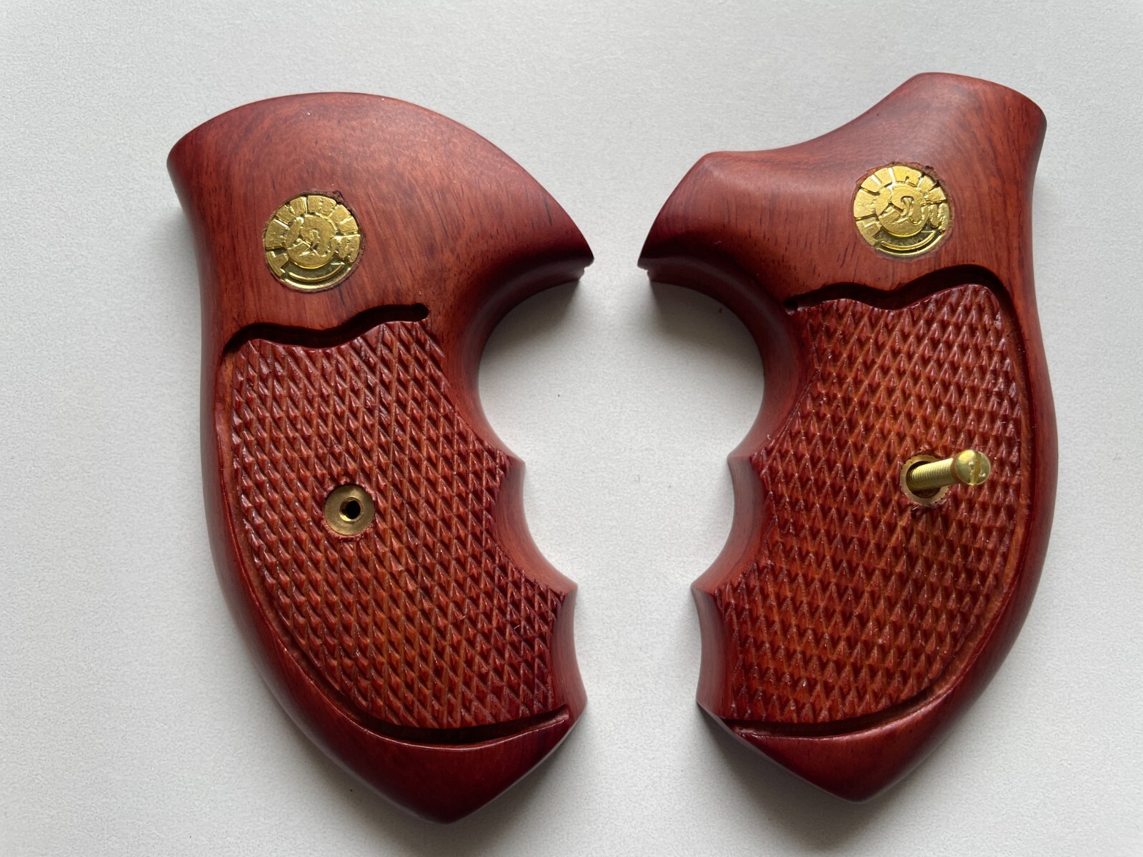 New Combat grips for Taurus Small M85, 94, 380, 605, 650, 651, 850, 856, 905 #02