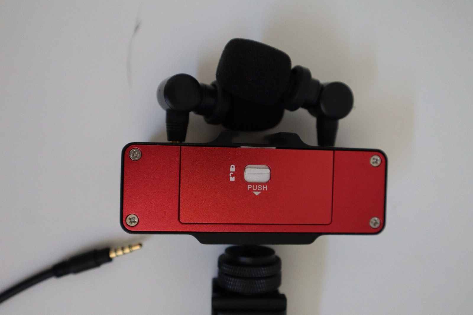 Saramonic SmartMixer for Smartphone Recording
