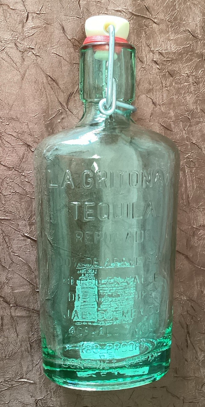 LA GRITONA Tequila Reposado EMPTY 375ml Bottle Green Glass w/Hinged Cap