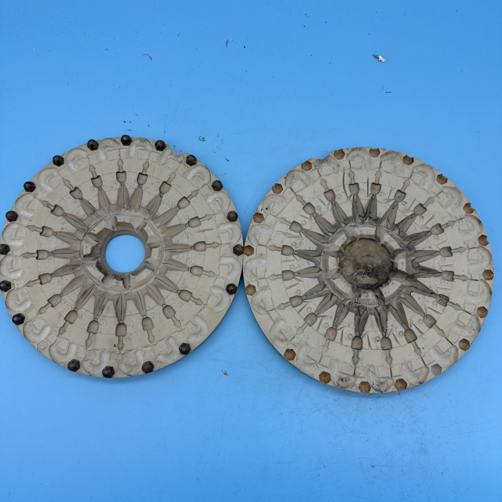 9” Spin Cast Mold for Fishing Lures - Shroom Head  3/8oz, 20 Cavity Spincast