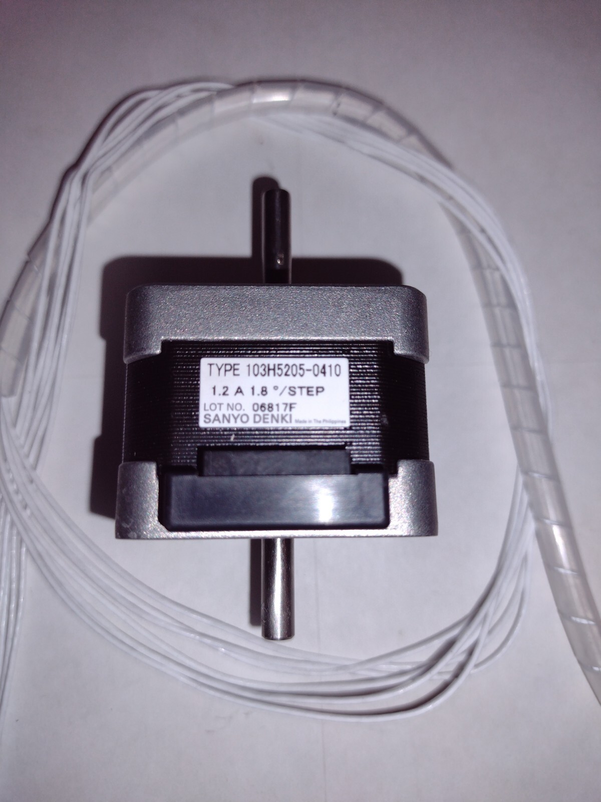 Sanyo Denki Stepping Motor 103H5205-0410 1.2 A 1.8 Step - Fast Shipping! #P38