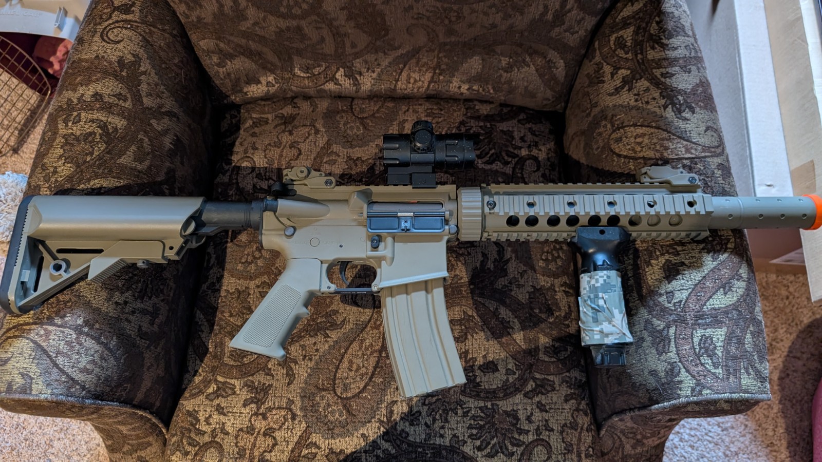Lancer Tactical M4 Carbine Airsoft Rifle With Mock Supp