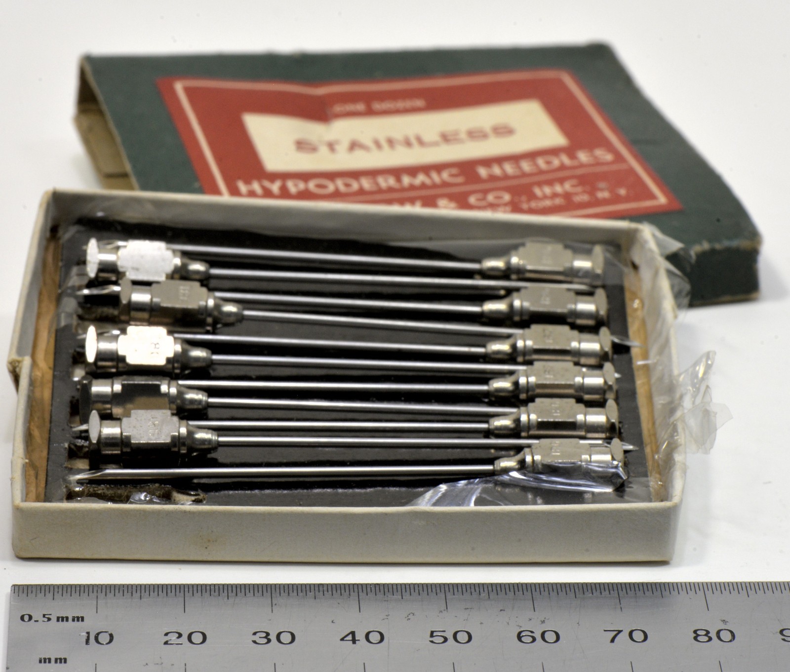 11x N.S. Low & Co Hypodermic Nedls 18G 2" Stainless Steel Surgical USA