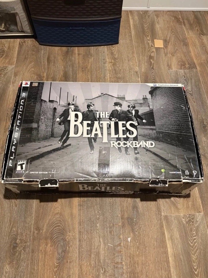 Harmonix MTV Games The Beatles: Rock Band Game Drum Guitar PS3 COMPLETE ANDWORKS