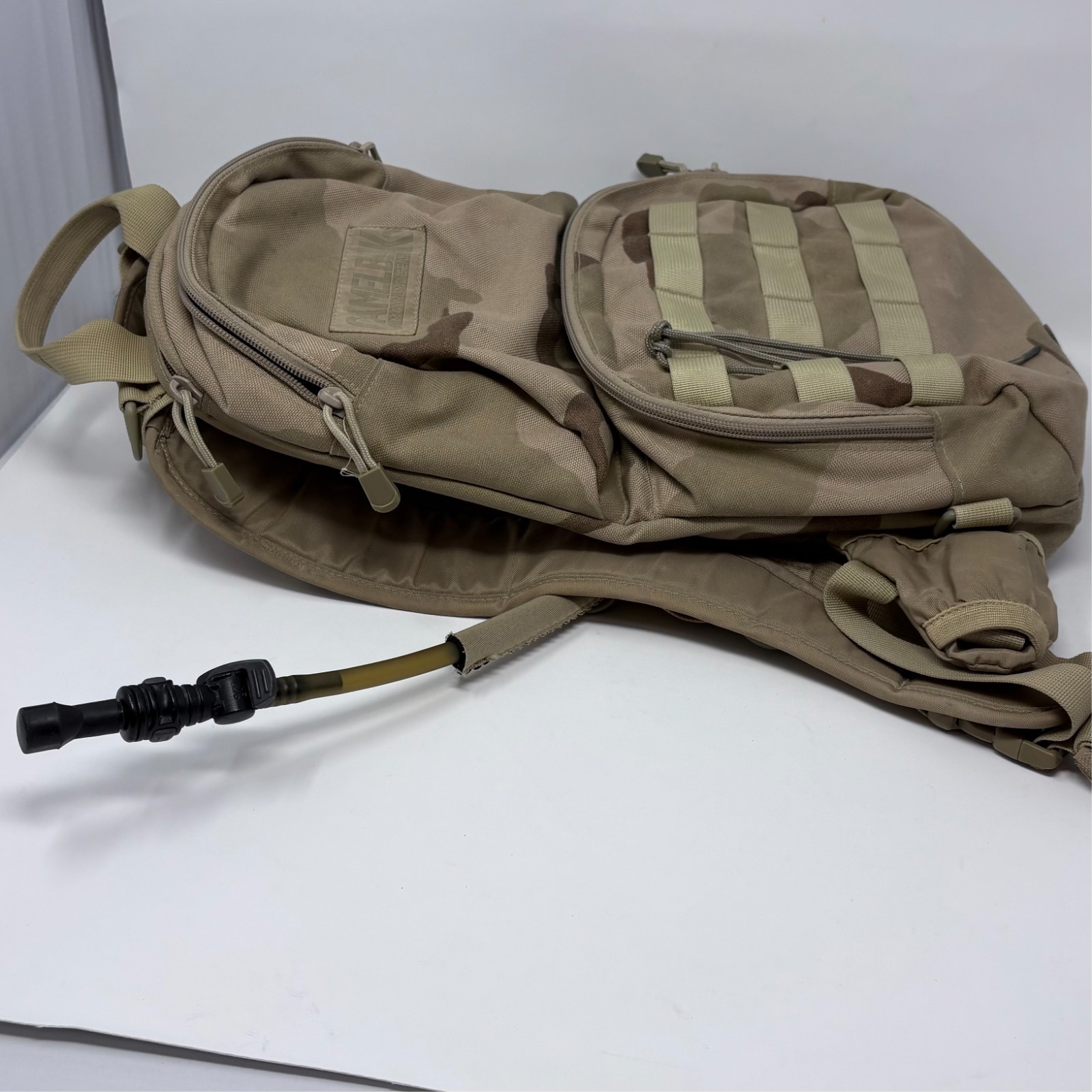 Camelbak Maximum Gear Hydration Backpack w/ 3 Liter Bladder Camo 18"