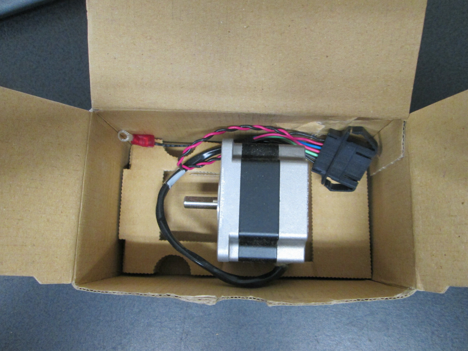 ORIENTAL MOTOR CO VEXTA STEPPING MOTOR MODEL PK264-03A 2 PHASE