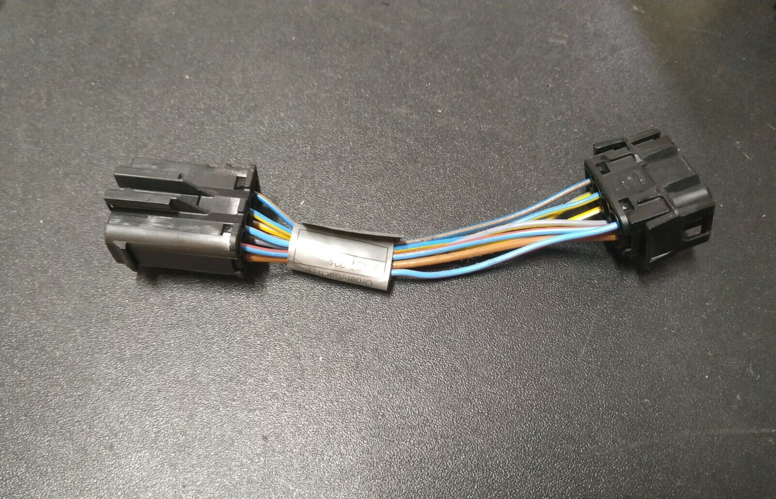 BMW tail light adapter wiring !!NEW!! !!GENUINE!! 61129404236