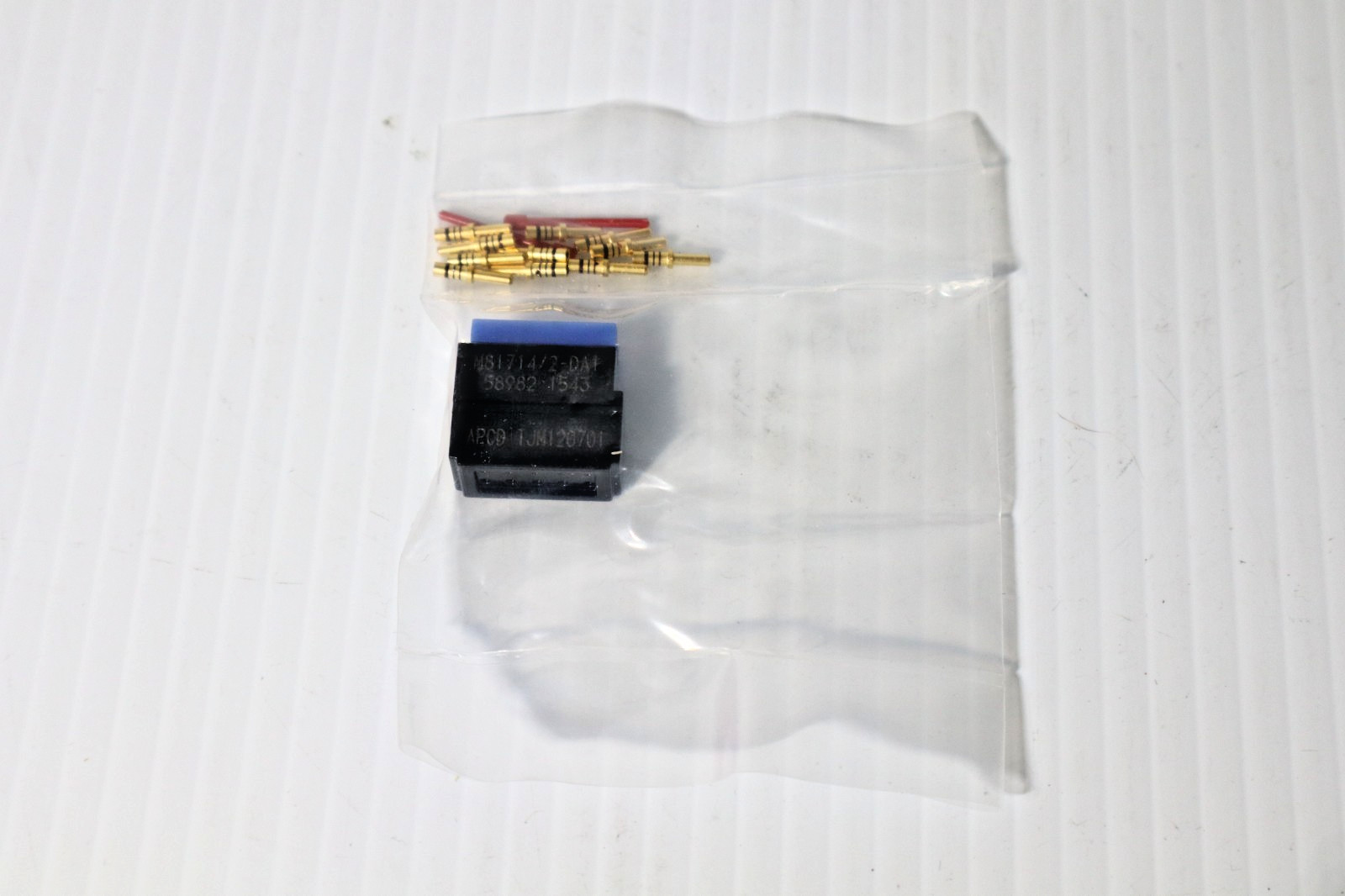 Amphenol M81714/2-DA1 Terminal Junction Module TJM120701