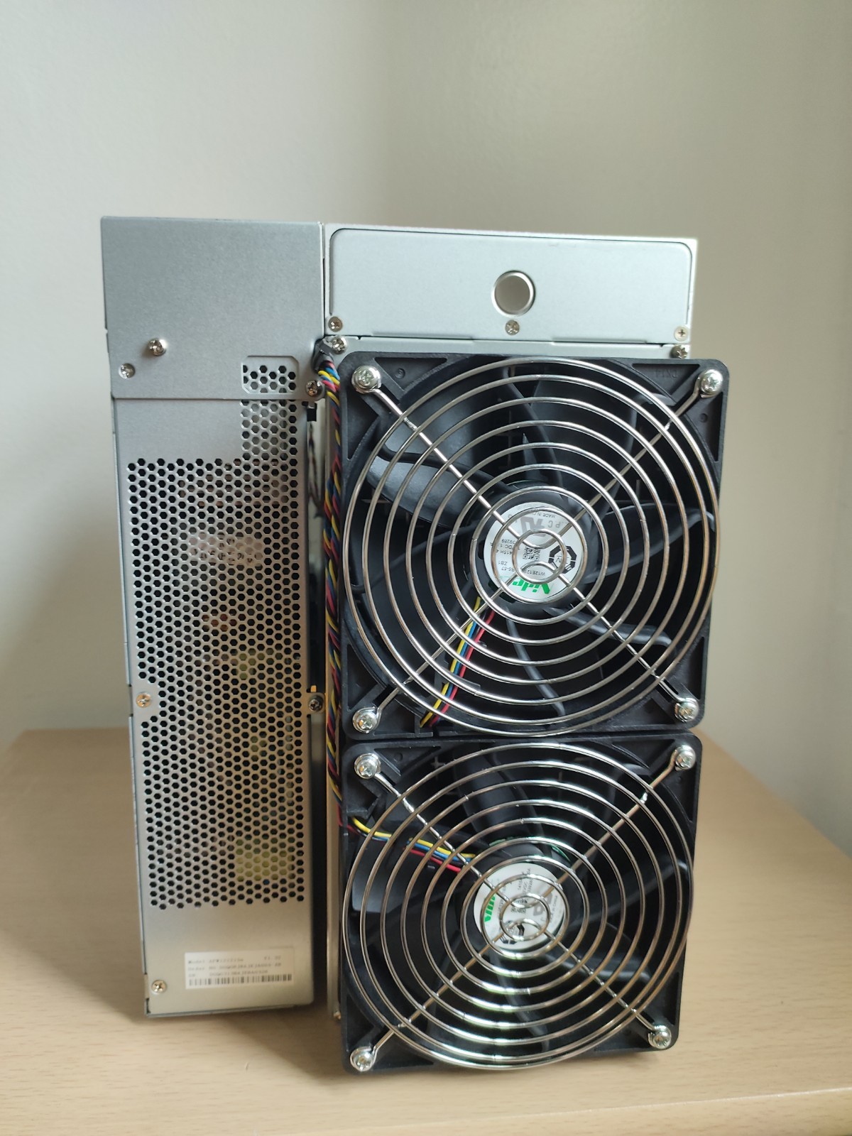 Bitmain Antminer S19 Pro 110TH/s – Bitcoin Miner (SHA-256)