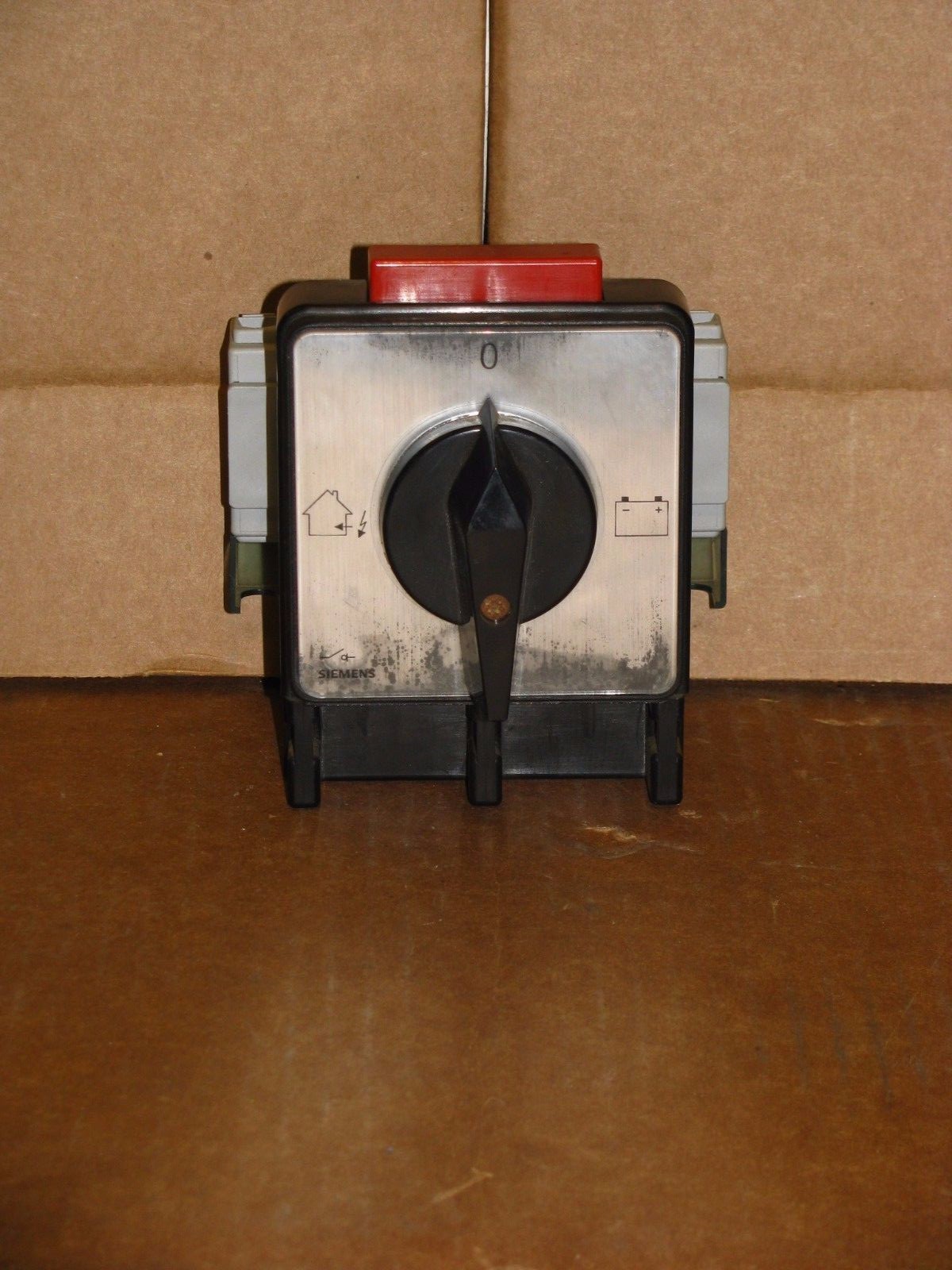 Siemens 3LD2223-7UL01-0AD8 Change-Over Switch