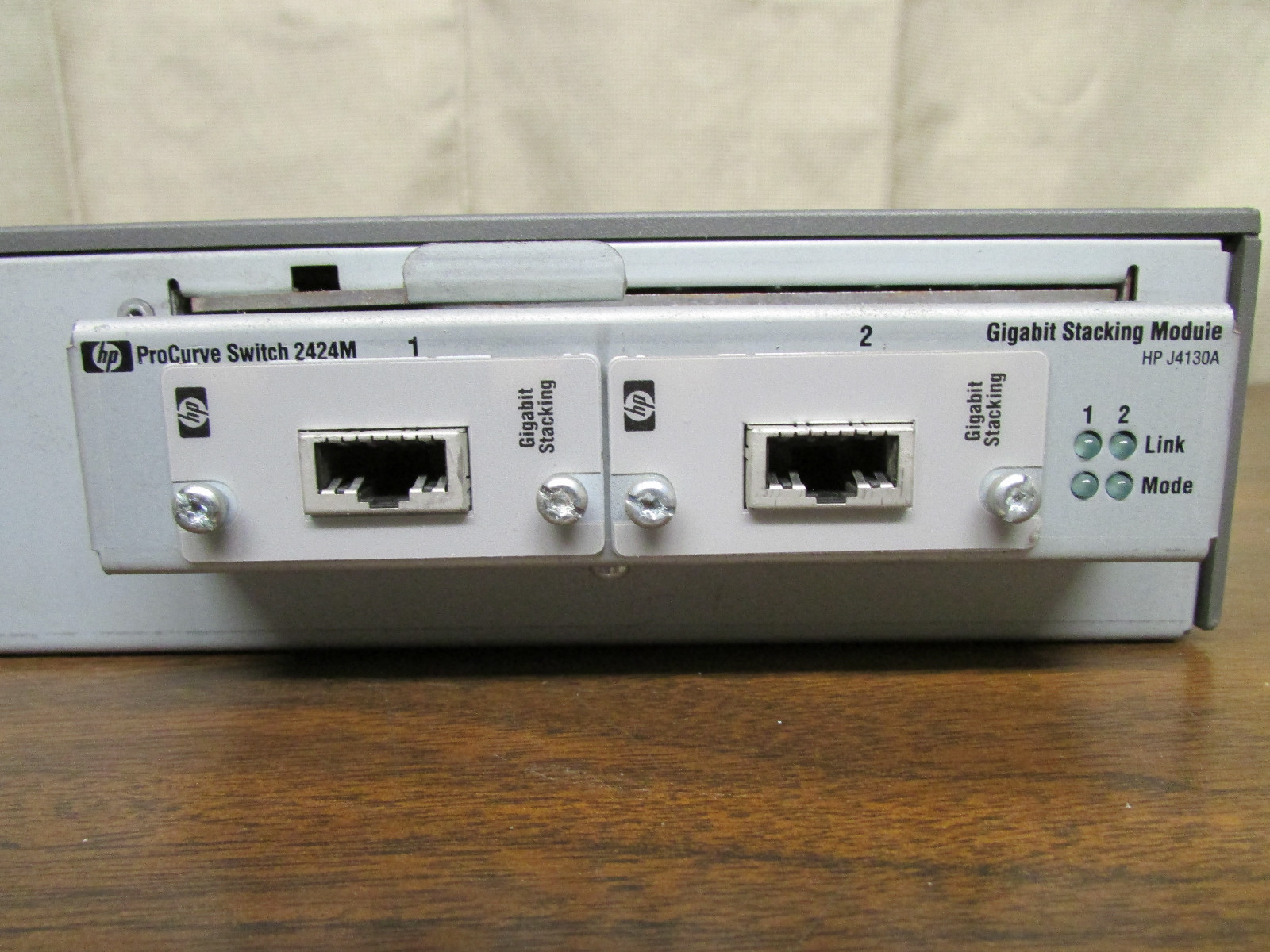 HP Procurve Switch 2424M J4093A Powers Up Passes Self-Test 2 Gigabit Modules