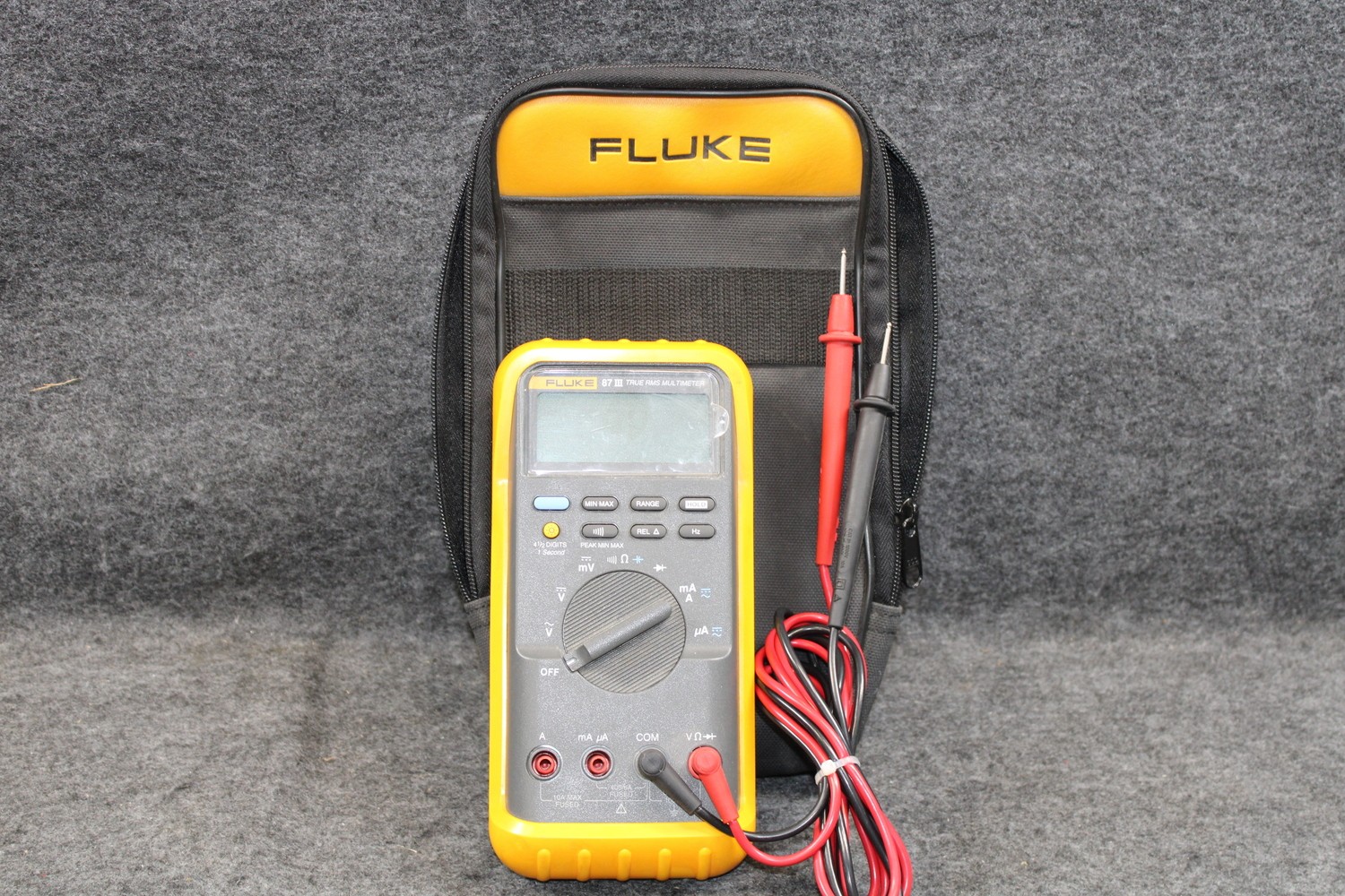 Fluke 87iii True RMS Digital Multimeter w/Test Leads (465191)
