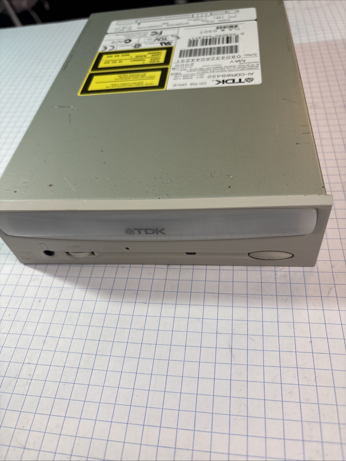 TDK AI-CDRW8432 8x4x32 5.25” IDE Optical Disk Drive @MB16