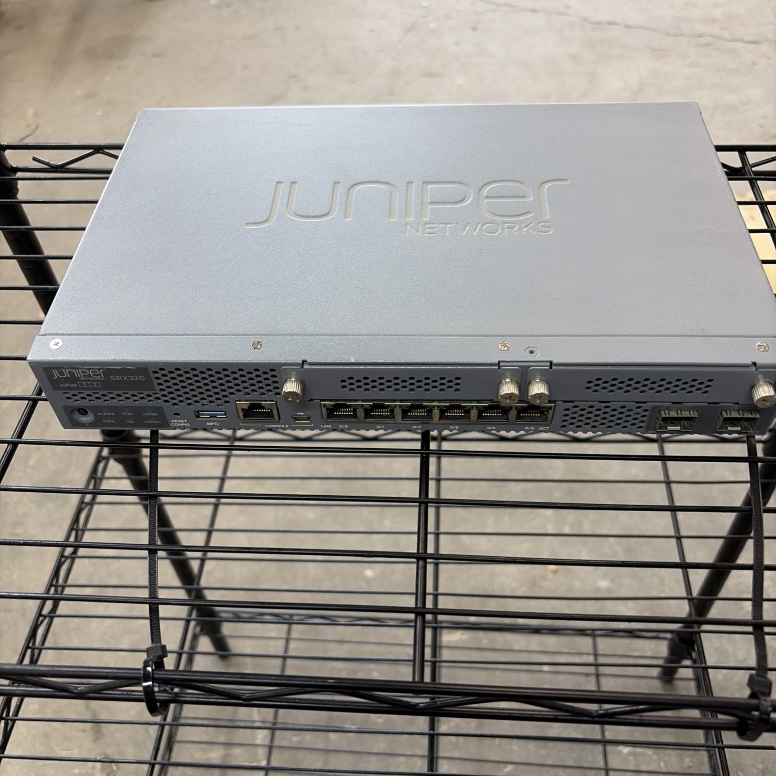 Juniper SRX320 8-Port Security Services Gateway Appliance