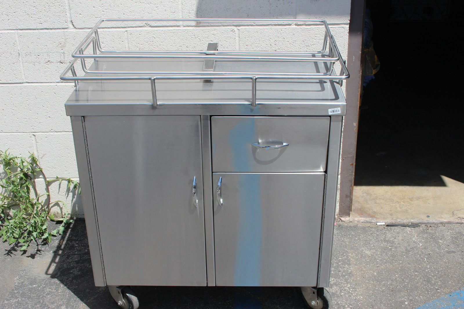 Pedigo Medical Hospital Infant Bassinet Stainless Steel Wheel Cabinet Doors