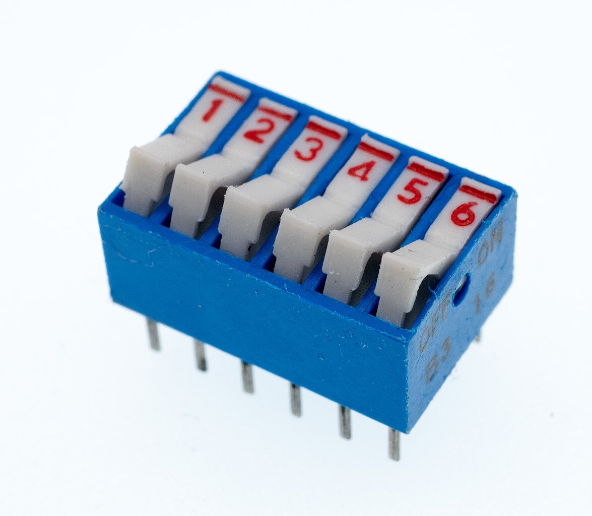 EECO 6 Position 12 Pin SPST Through-Hole DIP Switch, Red Lettering, Lot of 5