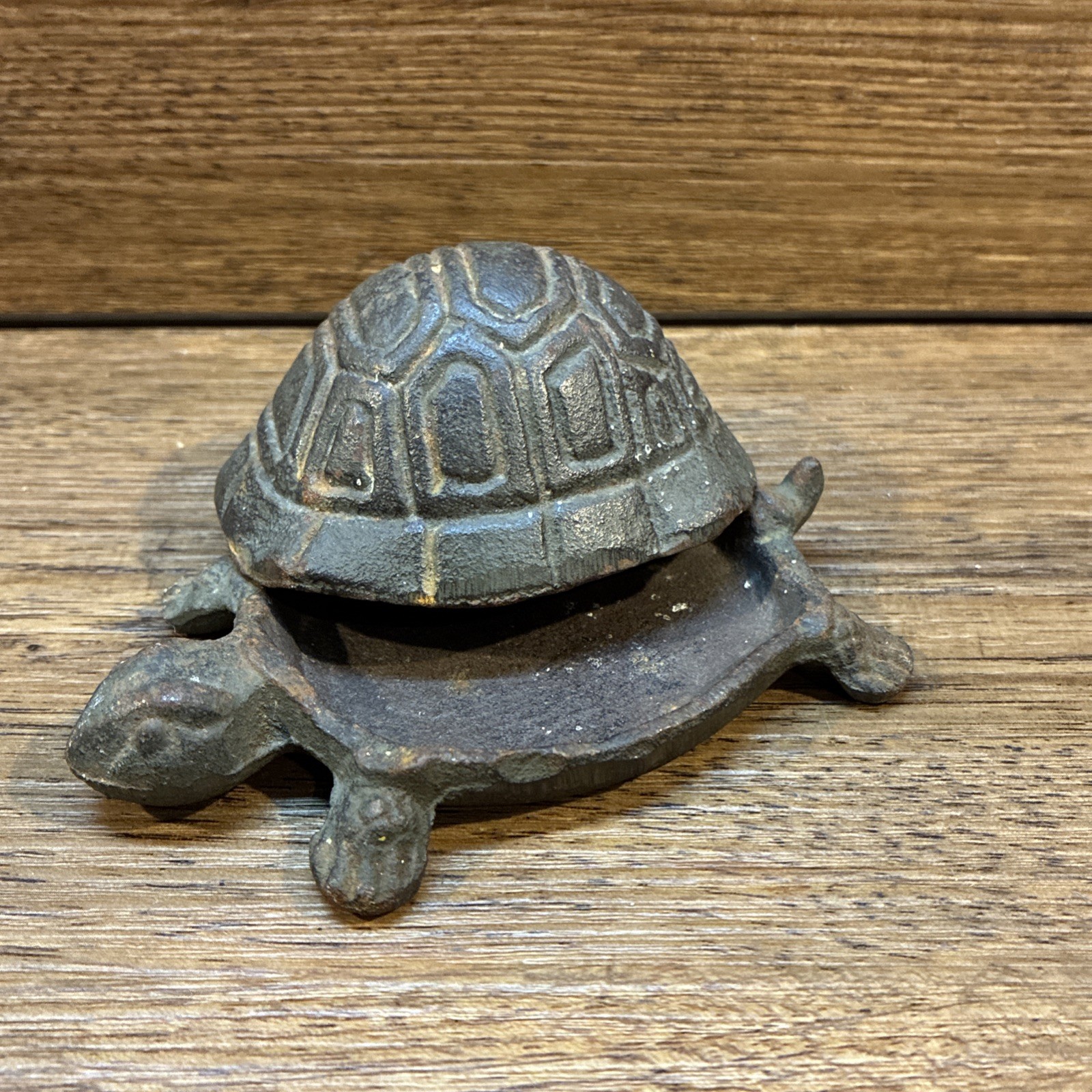 Turtle Hide A Key Box Hideaway Rustic Cast Iron Garden Decor Figure Tortoise