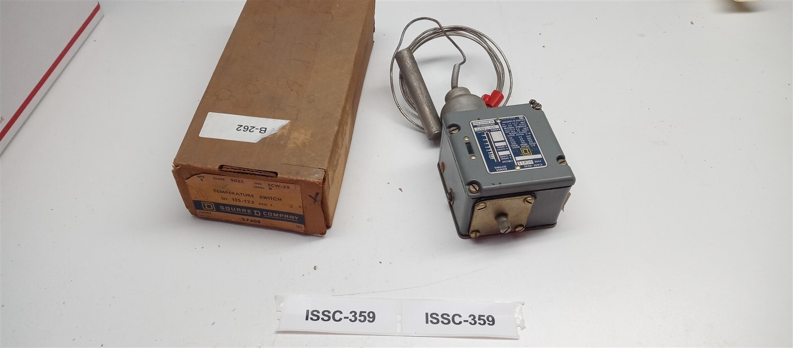 Square D 9025-BCW33 80-145 Degree Falling Temperature Control Switch New In Box