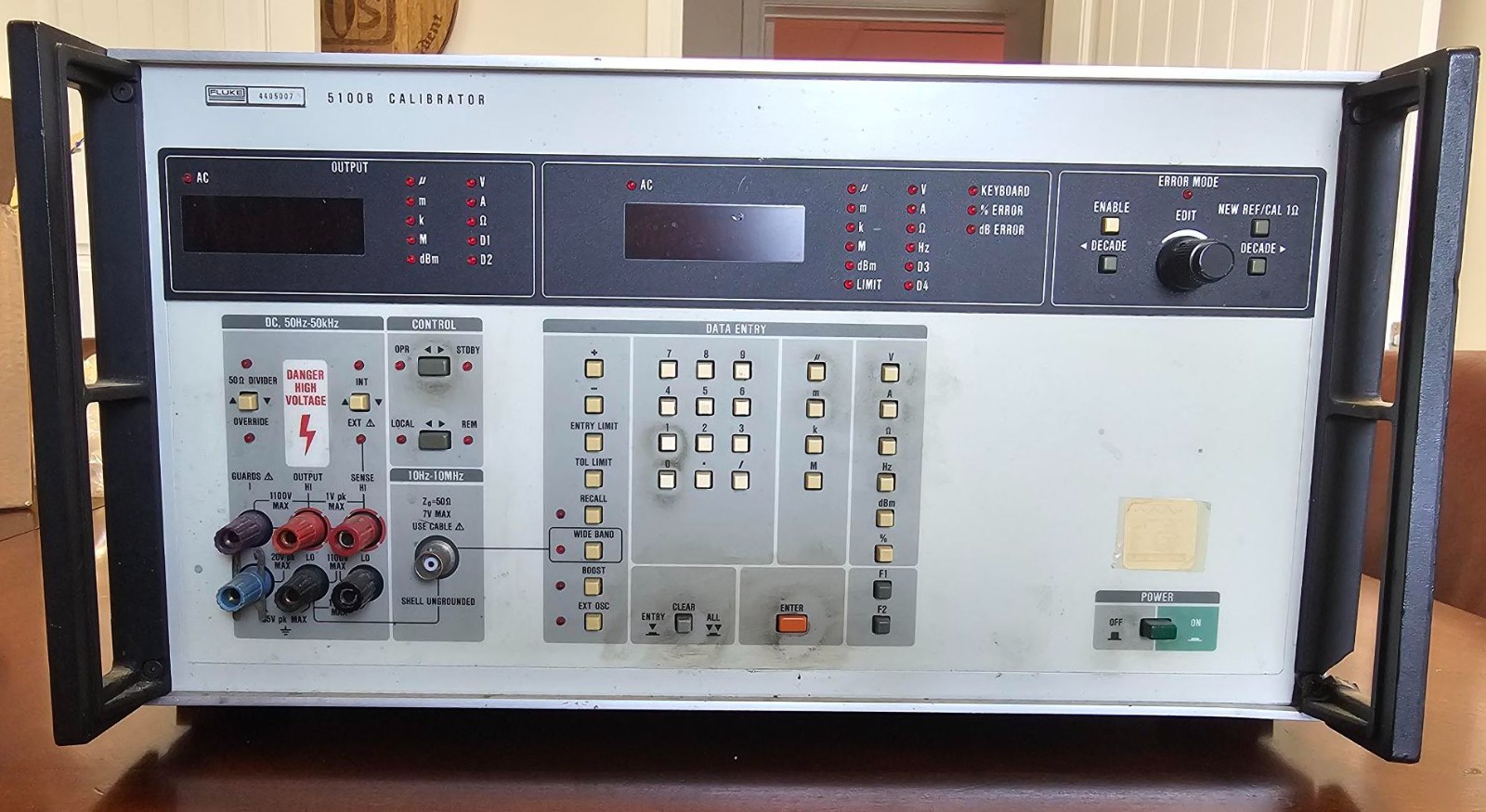 Fluke 5100B Calibrator, Parts Only