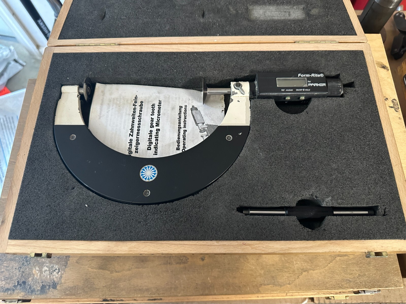 Parker Form-Rite Digital Micrometer 125-150mm w/Std, Case, Battery