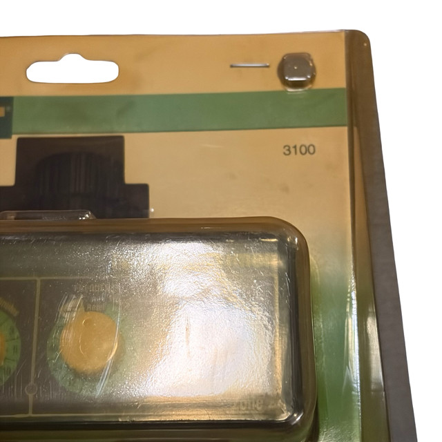 NIB Melnor Two Zone Aqua Timer Automatic Yard Water Timer Model 3100V